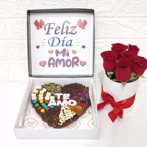 Brownie Corazón con 6 Rosas Naturales