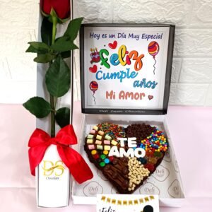 Brownie Corazon Cumpleaños con Caja de 1 Rosa Natural