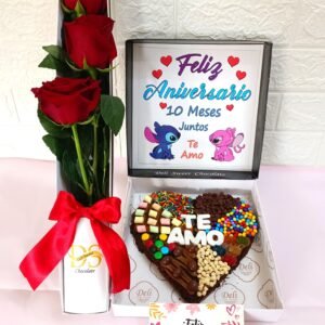 Brownie Corazon Aniversario con Caja de 3 Rosas Naturales